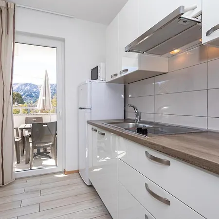 Apartments Crnekovic Tomislava 8 Baška Buitenkant foto