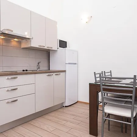 Apartments Crnekovic Tomislava 8 Baška Buitenkant foto