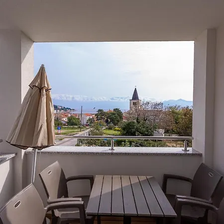 Apartments Crnekovic Tomislava 8 Baška Buitenkant foto
