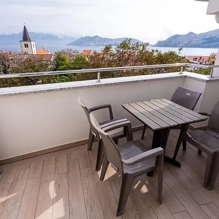 Apartments Crnekovic Tomislava 8 Baška Buitenkant foto