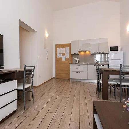 Apartments Crnekovic Tomislava 8 Baška Buitenkant foto