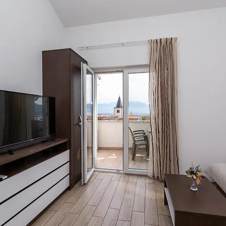 Apartments Crnekovic Tomislava 8 Baška Buitenkant foto