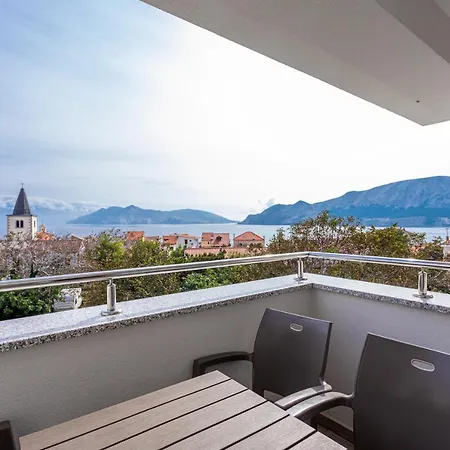 Apartments Crnekovic Tomislava 8 Baška Buitenkant foto