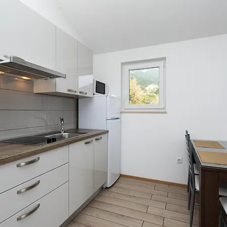 Apartments Crnekovic Tomislava 8 Baška Buitenkant foto