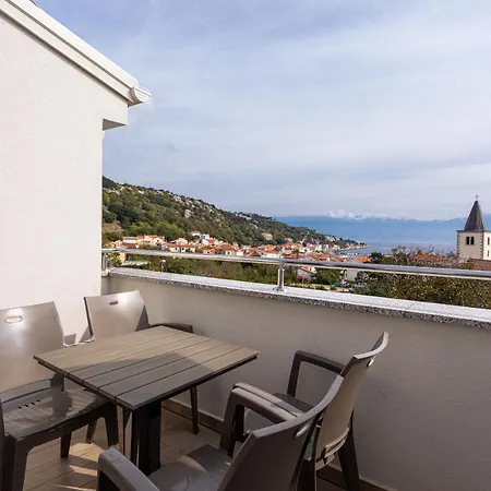 Apartments Crnekovic Tomislava 8 Baška Buitenkant foto