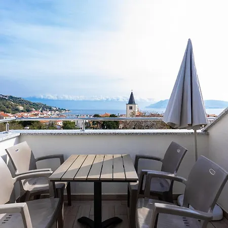 Apartments Crnekovic Tomislava 8 Baška Buitenkant foto