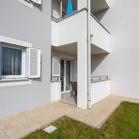 Apartments Crnekovic Tomislava 8 Baška Buitenkant foto