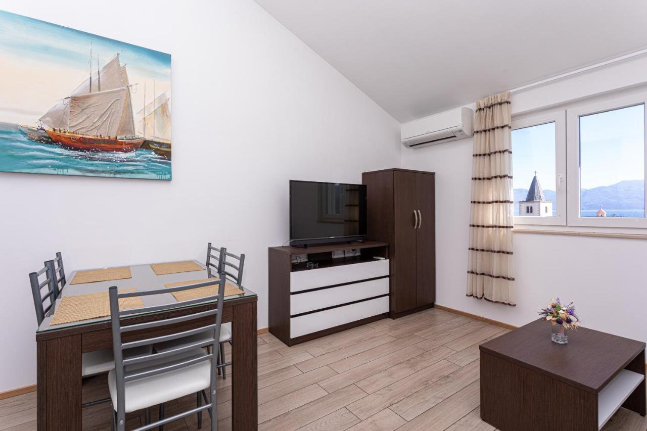 Crnekovic Tomislava 8 Apartment Baška