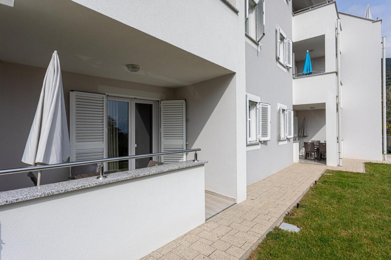 Apartman Crnekovic Tomislava 8 *